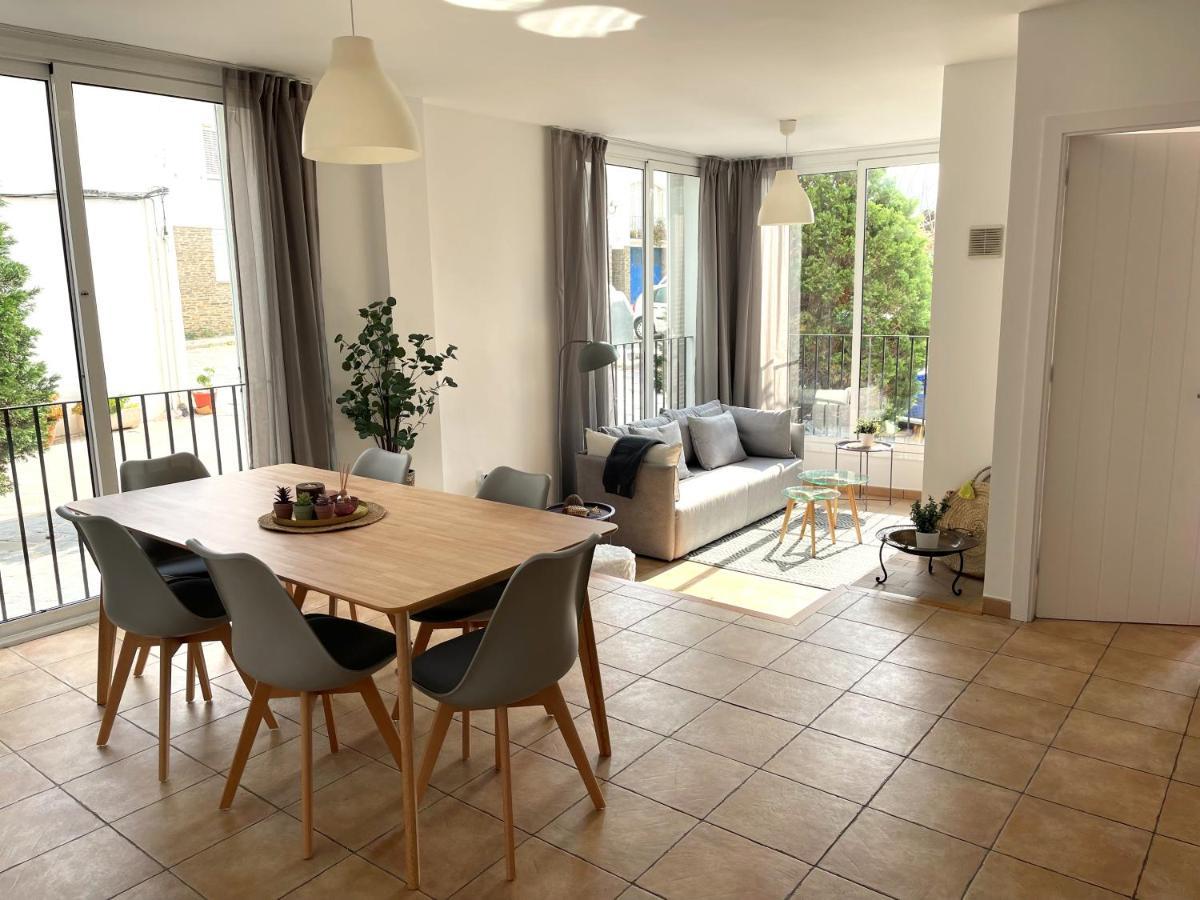 Traire - Apartamento Luminoso Cerca Del Centro Cadaques Bagian luar foto